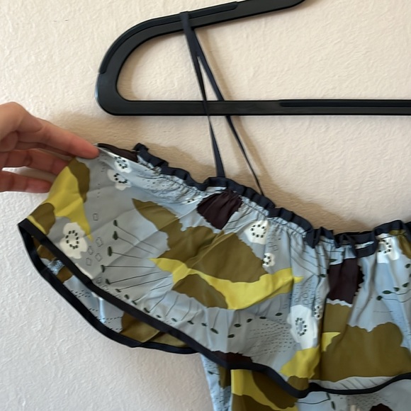 NWT Petro Zillia Kyle 100% Silk Dress Retro Scenery Floral Cold Shoulder XS - Picture 3 of 10